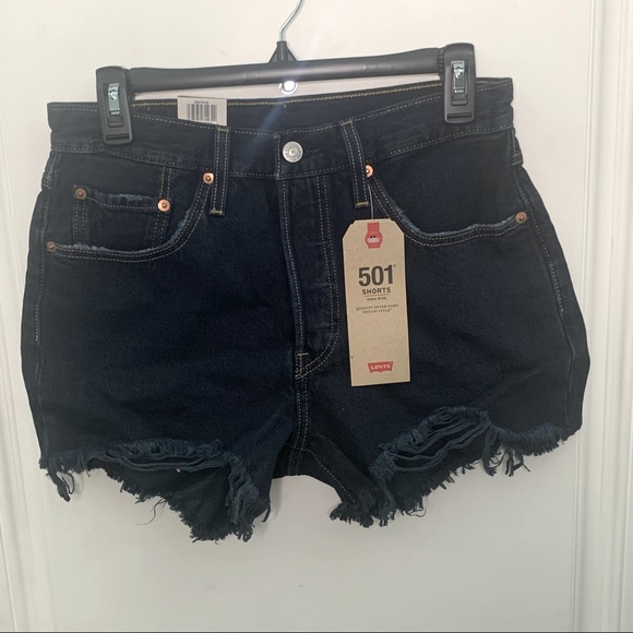 Levi's Pants - NWT dark  jean shorts. Size 27